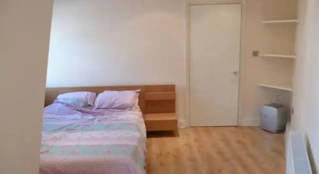 Modern 1 Bedroom Flat With Great Transport Links