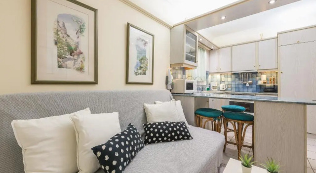Amazing Apartment Pallini - Near Airport & Metro
