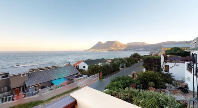 Whalesong Glencairn, Boek Vakantiehuis Glencairn Simon Town