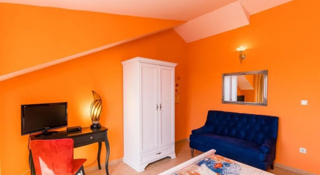 Villa Adrian - Six Bedroom Villa With Swimming Pool and Sea View ID Direct Booker 3663