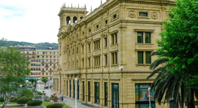 Boulevart Donostia, Забронировать Гостевой дом Сан-Себастьян Costa Guipúzcoa, рядом с Кафедральный собор Буэн-Пастор