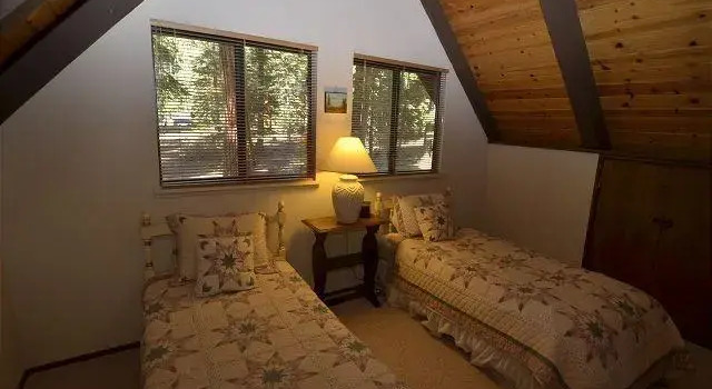 Frizzell Home by Tahoe Vacation Rentals, Забронировать Отель Тахо-Сити Норт-Лейк-Тахо