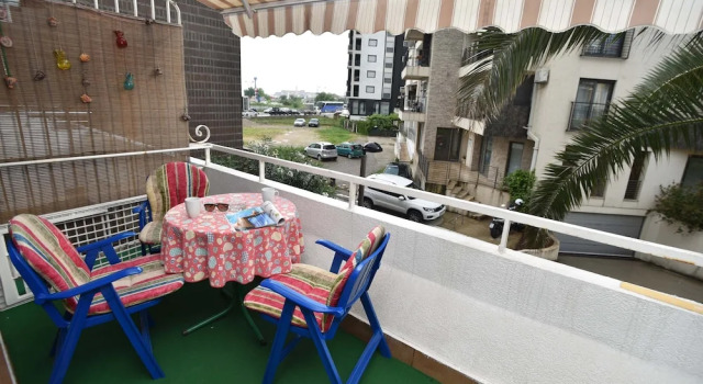 Семейные апартаменты с балконом Family Apartment Budva