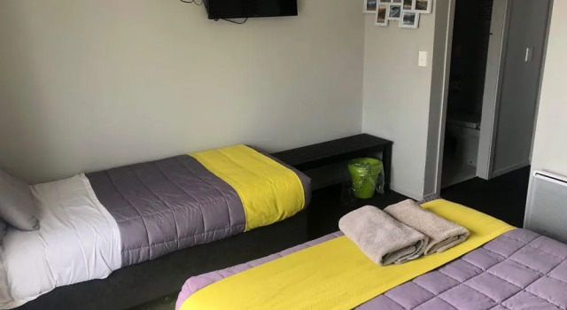 Люкс Ivory Towers Backpackers Lodge