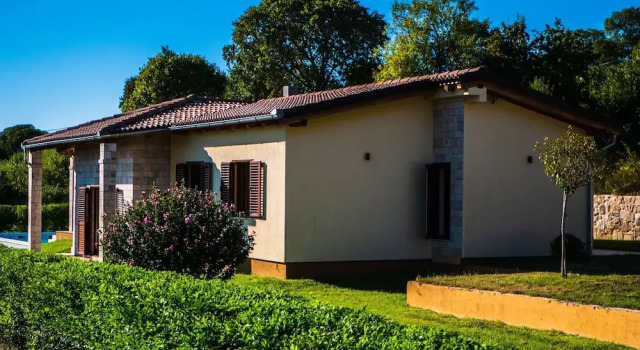 Charming Villa With Private Pool, Забронировать Вилла Коттеджи Дрниш, Коттедж