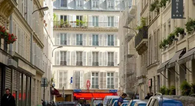 Eiffel Tower view studio with lift & balcony, Забронировать Отель Отели Парижа 4 звезды, 4*
