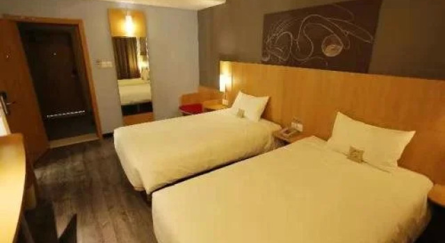 Ibis Jinzhou Yunfei Street, Book Hotel Jinzhou Liaoning