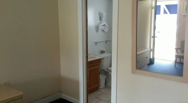 Четырёхместный номер Standard Sea Turn Motel