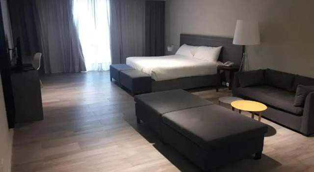 Апартаменты Olmos Suites
