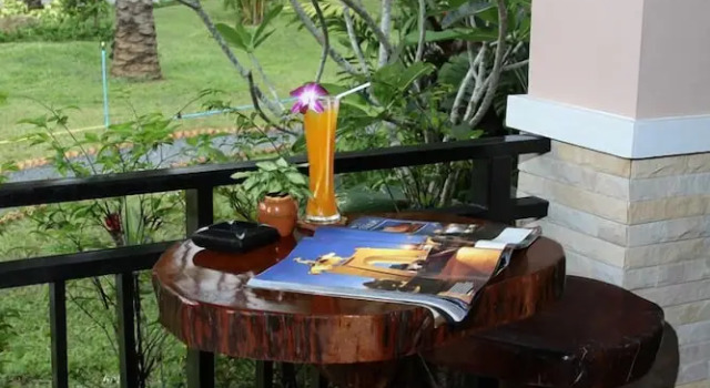 Бунгало Deluxe Sun-San Thalane Resort