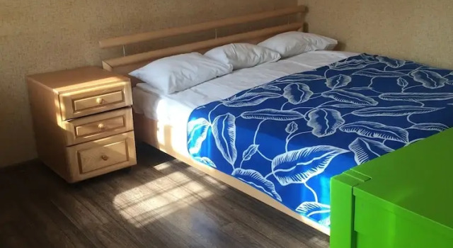 Апартаменты Sleep In BnB