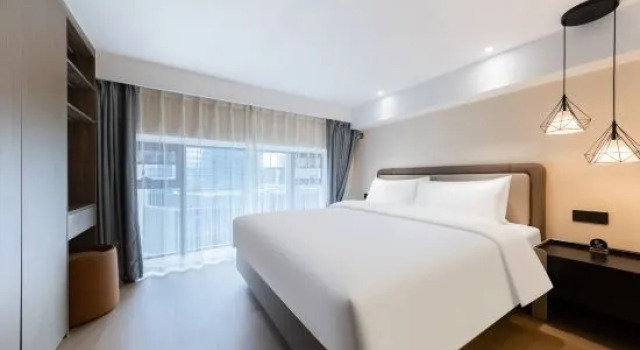 Люкс с видом на город Lavande Hotel Wuxi Taihu Avenue