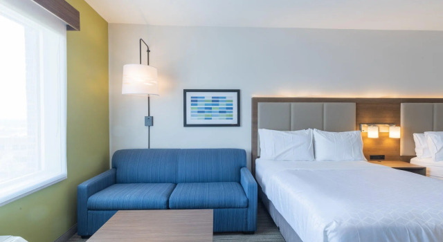 Люкс Holiday Inn Express & Suites Columbia Downtown The Vista by IHG