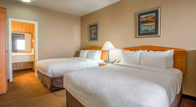 Четырёхместный люкс Clarion Suites St George - Convention Center Area