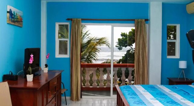 Номер Standard с видом на океан SABAS Beach Resort