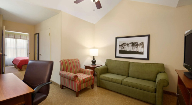 Country Inn & Suites by Radisson, Atlanta I-75 South, GA, Reserva ahora Hotel Hoteles en Georgia con piscina, Piscina