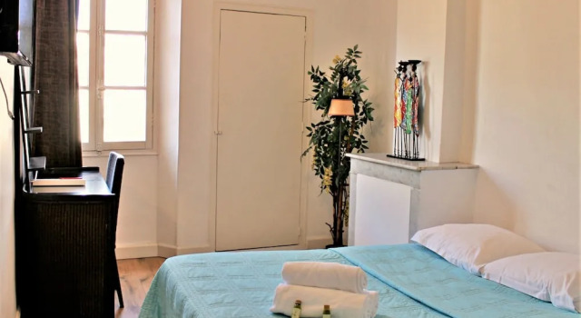 Sunny 1 Bedroom Rue Commandant André, Забронировать Отель Отели Канн с парковкой, рядом с Le Croisette Casino Barriere de Cannes, Парковка