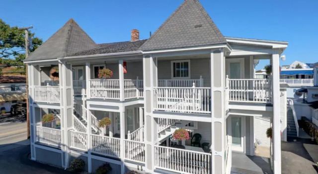 Sea View Inn, Varaa Hotelli Hotellit New England uima-altaalla, Uima-allas