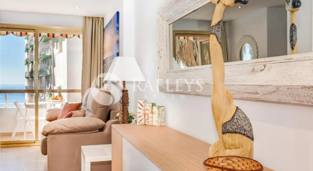 Modern 1 BR apartement in very center of Marbella., Забронировать Апартаменты/квартира Отели Марбелья с парковкой, рядом с Пляж Фонтанилла, Парковка
