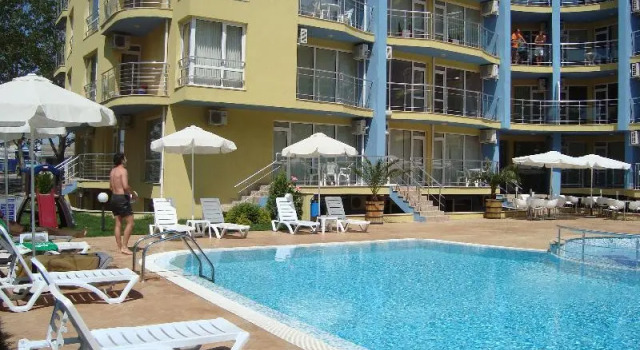 Marack Apartments, Забронировать Апартаменты/квартира Отели Солнечного берега с бассейном, рядом с Клуб GRAND, Бассейн