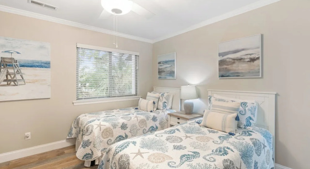 Forest Beach Villa 2 BDR for 6