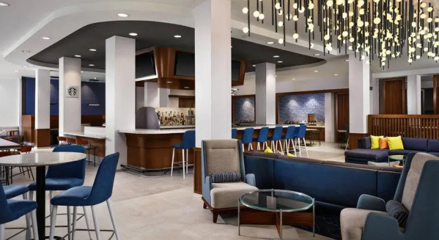 Одноместный люкс Courtyard by Marriott San Diego Mission Valley/Hotel Circle