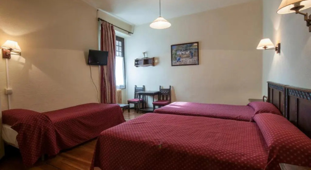 Standard Zimmer Hostal Ayestaran II