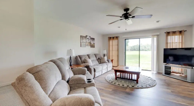 Walk to Lake: Geataway w/ Yard in Inverness