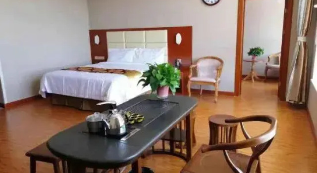 Люкс Deluxe Xiji Fengruihe Hotel