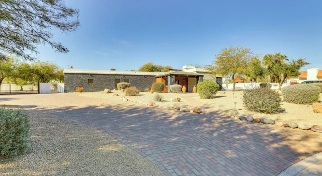 Коттедж Luxury Scottsdale Home w/ Private Pool & Gas Grill