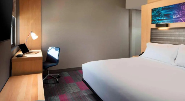 Двухместный номер Standard Aloft by Marriott Coral Gables