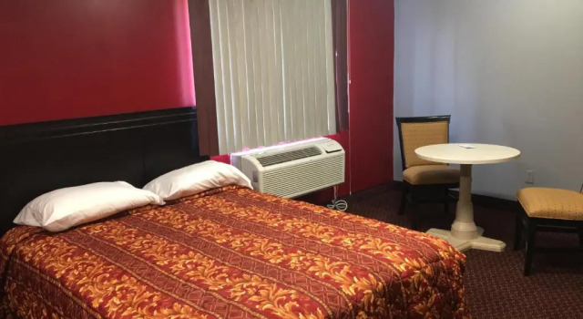 Четырёхместный номер Standard Haven Inn & Suites