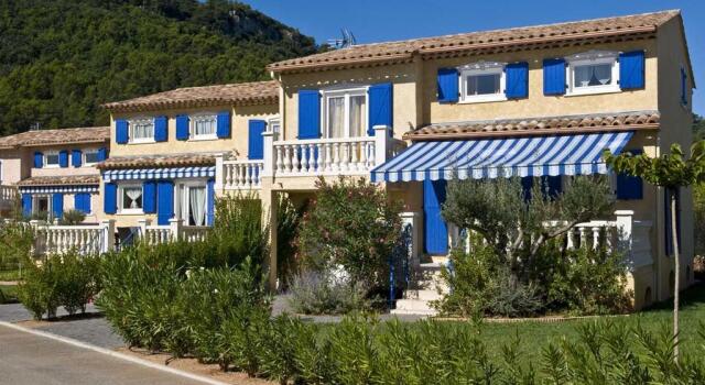 Domaine Le Clos des Oliviers - LAmi Soleil, Забронировать Апарт-отель Отели в центре Видобан, в центре