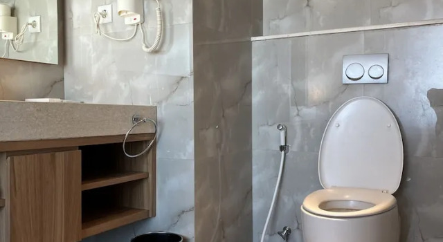 Двухместный номер Deluxe с балконом The Capital Hotel and Resort Seminyak