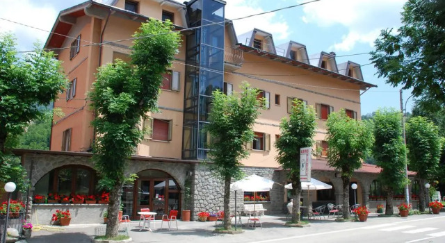 Albergo Bucaneve, Забронировать Отель Пьевепелаго Abetone Ski