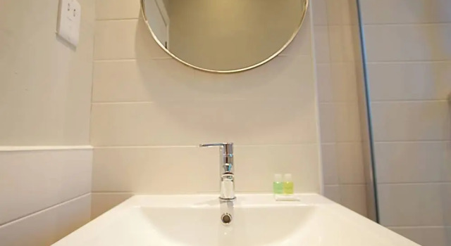 Апартаменты JOIVY City Centre Chic for two Next to Calton Hill