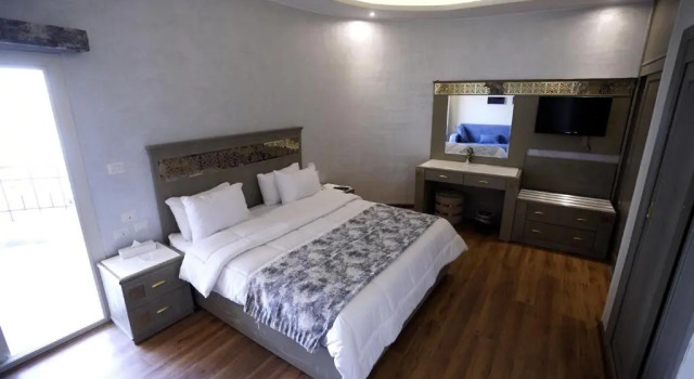 Полулюкс Lotus Luxor Hotel