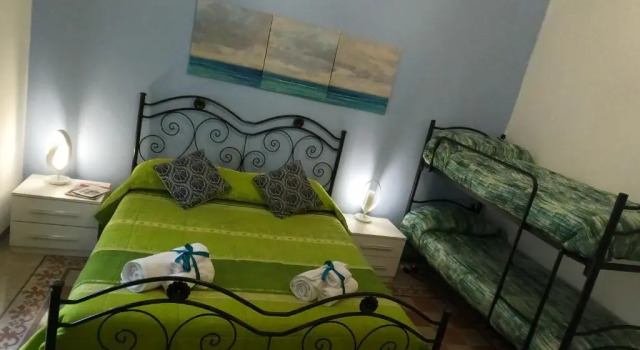 Номер Standard с балконом B&b Tyrrenium