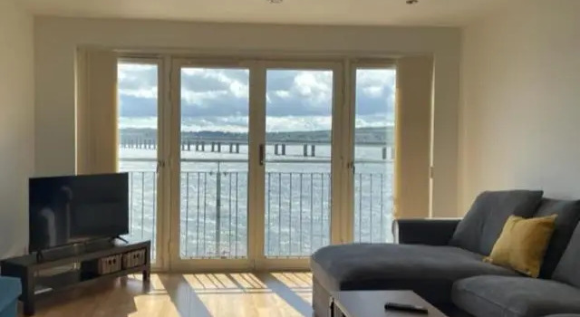 Апартаменты Lux Waterfront 2 bed Apt, V&A 10min walk, St Andrew's Golf 25min drive