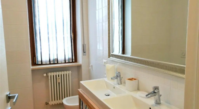 Апартаменты Appartamento con 3 camere in centro Aosta