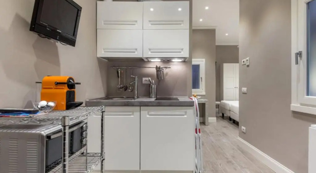 Студия Bell Tower Studio Apartment