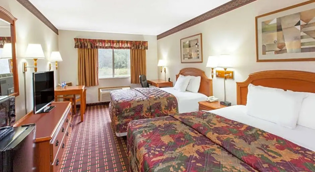 Номер Deluxe Days Inn by Wyndham Sault Ste Marie MI
