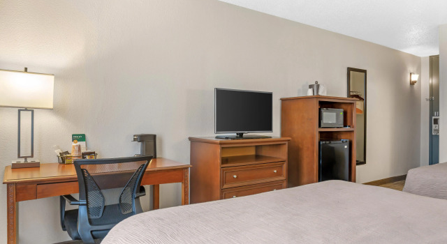 Четырёхместный люкс Red Lion Inn & Suites Bucyrus North