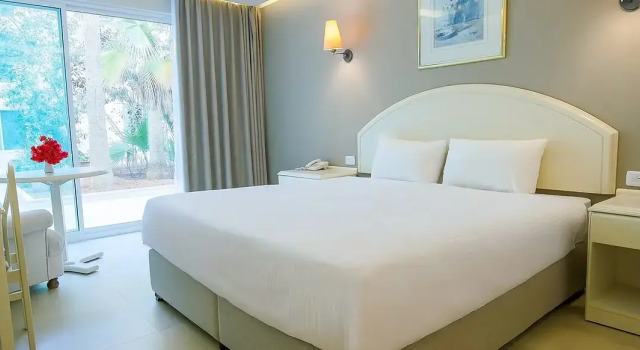 Номер Superior Petra Palace Hotel