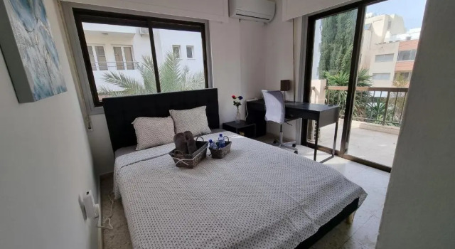 Cozy Beach Apt / 100 MBit+ Netflix / Near Airport, Book Hotel Larnaka Larnaca Region