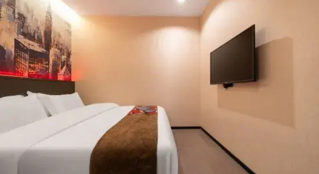 Люкс Donggong Shangpin Hotel (Huzhi)