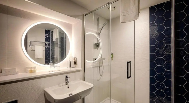 Номер Standard с балконом The Grafton Hotel