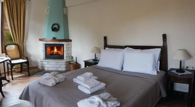 Melegos Hotel, Rezervovat Hotel Karpenisi 