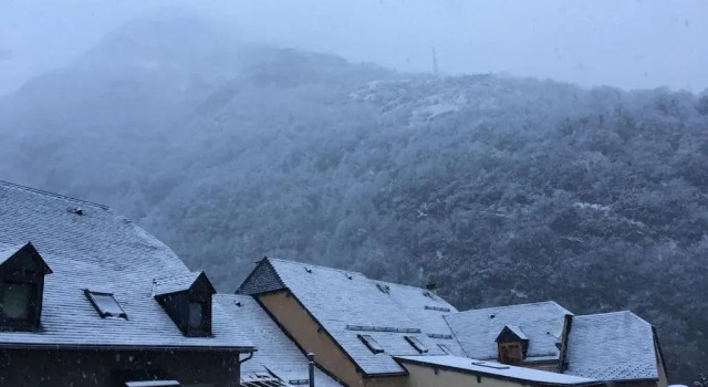 Коттедж с 3 комнатами Zagala La Maison De La Montagne
