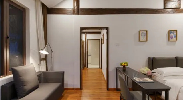 Suite 9-Phase Cafe & Inn